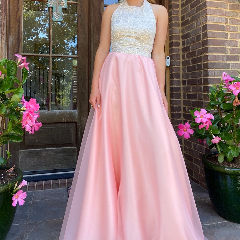 Two piece prom dress! 💓